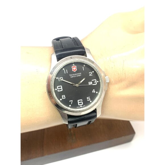 Victorinox Swiss Army Men's Watch 241387.CB Black Dial Quartz Rubber Strap 40mm - Picture 11 of 14